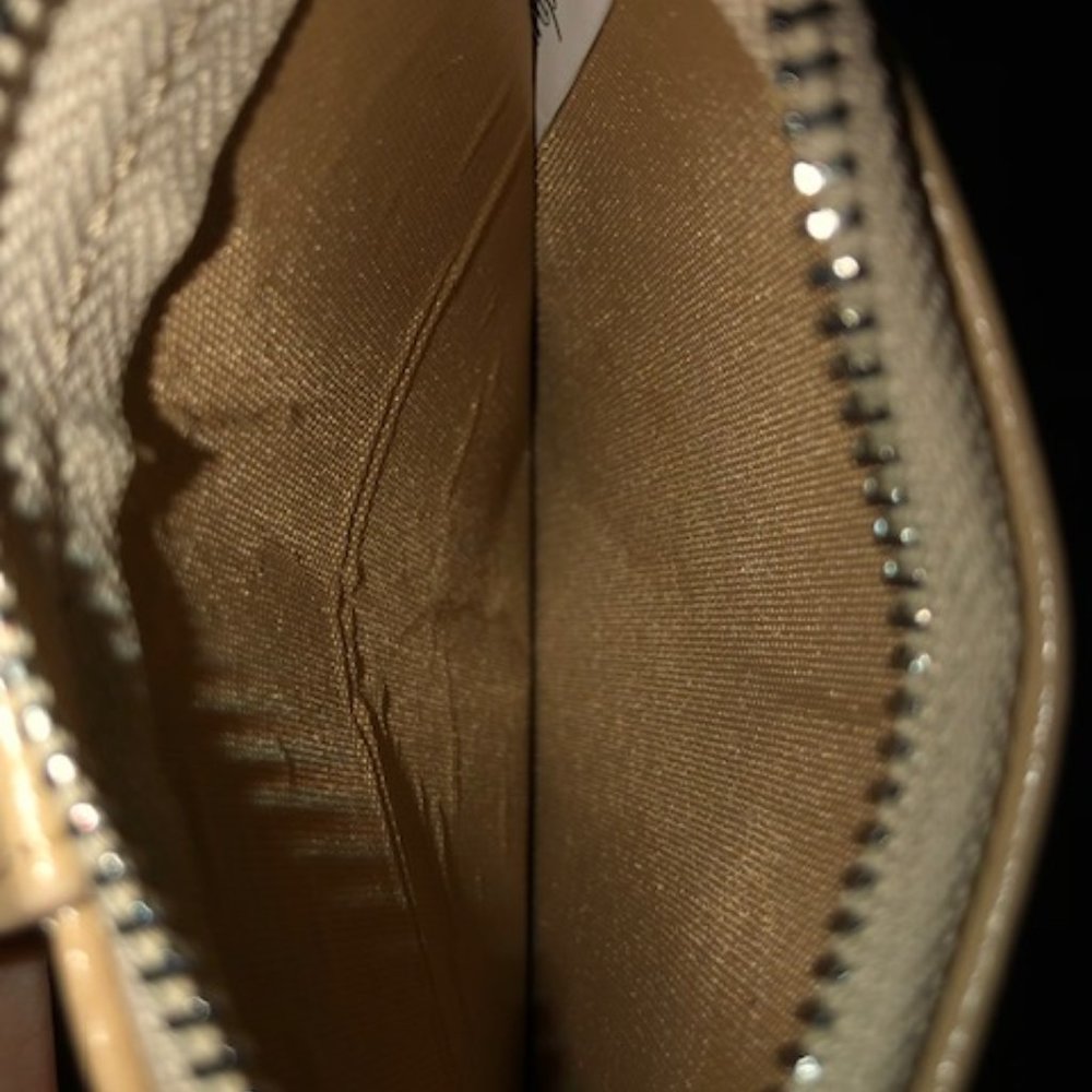 Capri Credit Card Wallet - Picture 10 of 11